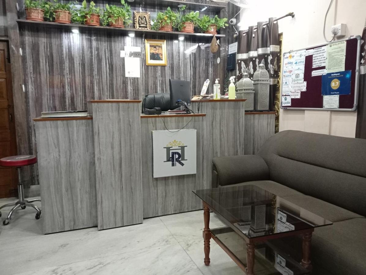 Hotel Royale Calcutta Buitenkant foto