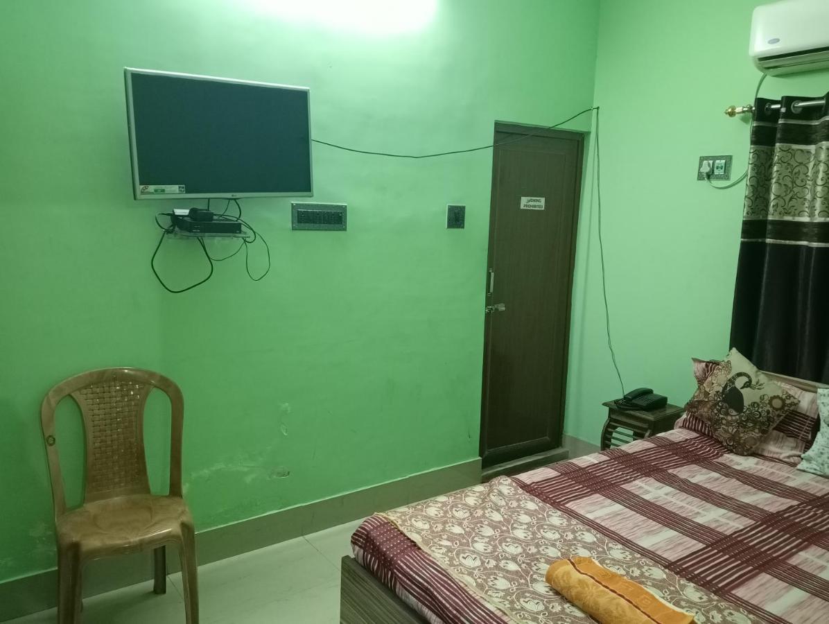 Hotel Royale Calcutta Buitenkant foto