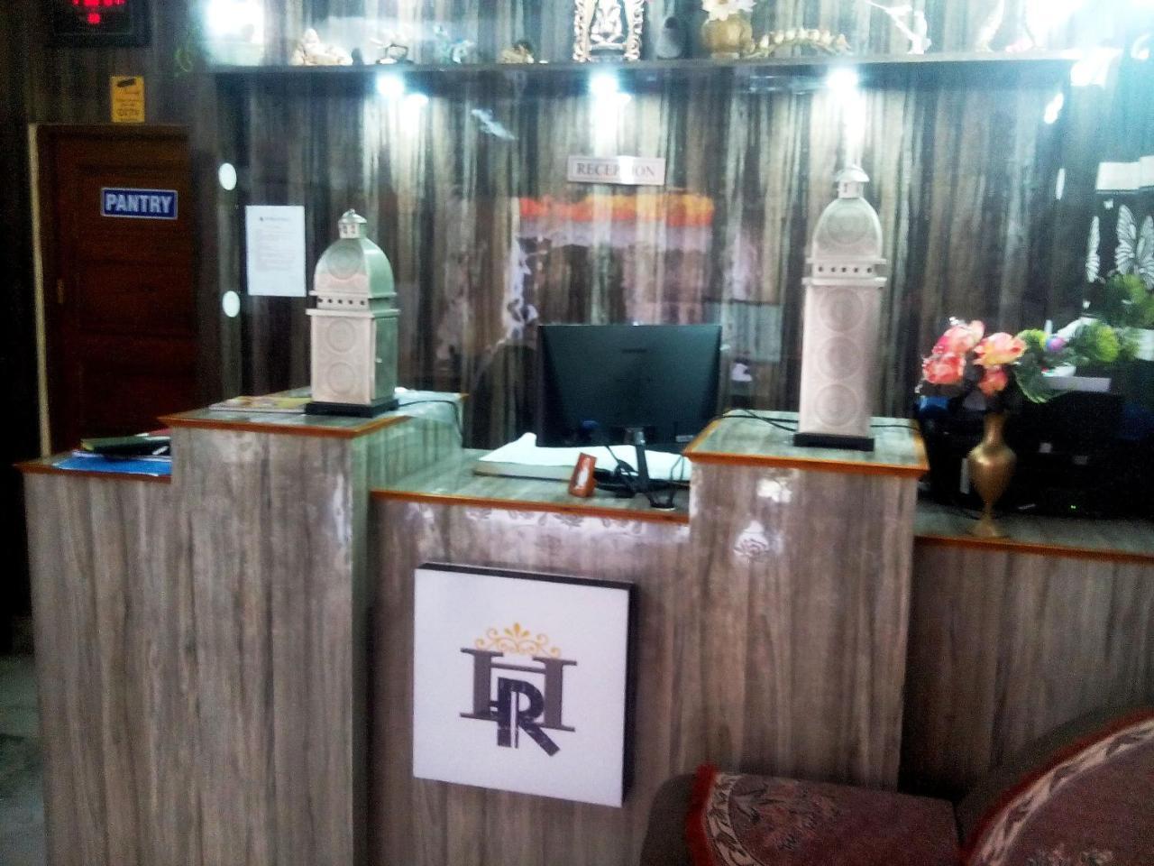 Hotel Royale Calcutta Buitenkant foto