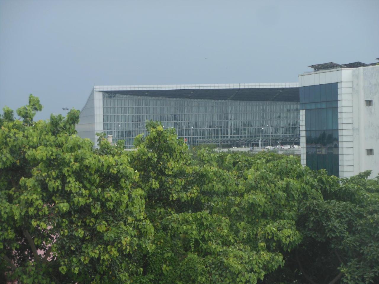 Hotel Royale Calcutta Buitenkant foto