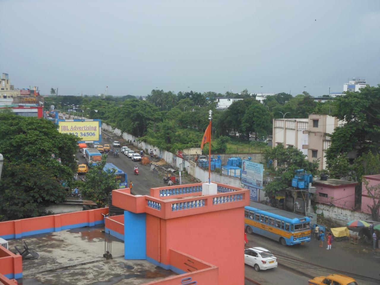 Hotel Royale Calcutta Buitenkant foto