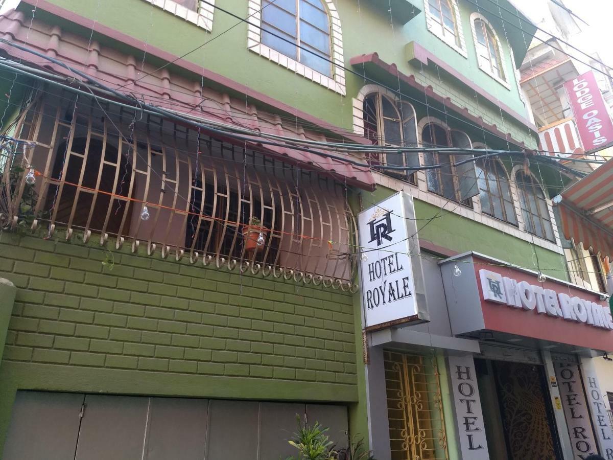 Hotel Royale Calcutta Buitenkant foto